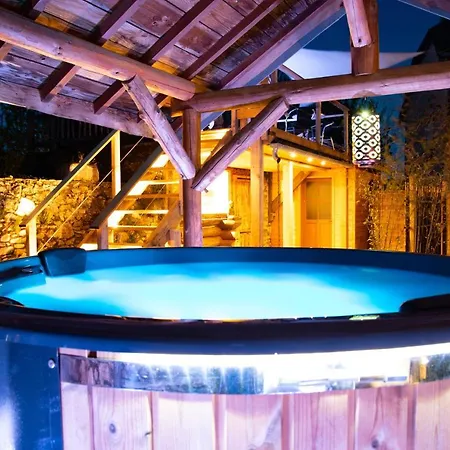 Chalet La Cabane Des Colibris Rieupeyroux (Aveyron)